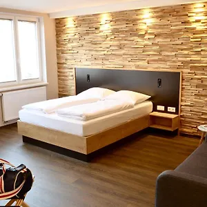 https://hotel-five.nuremberg-hotels.org